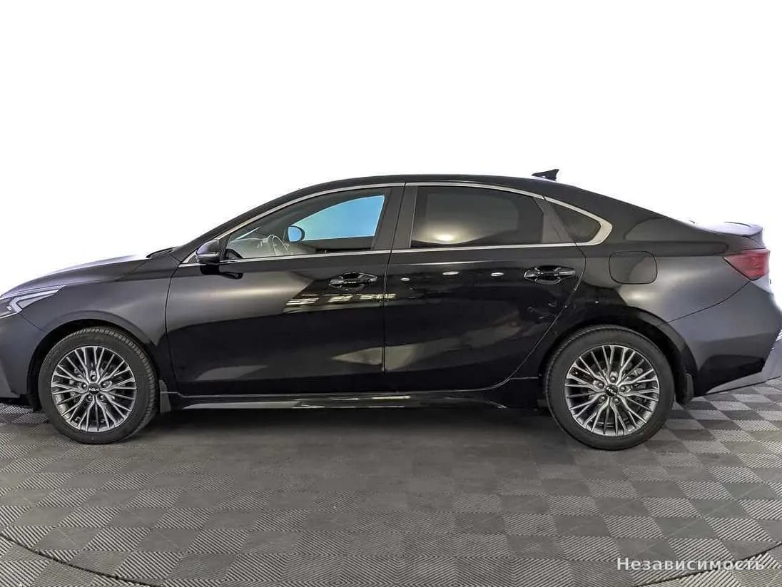 KIA Cerato 2021 с пробегом — фото 8