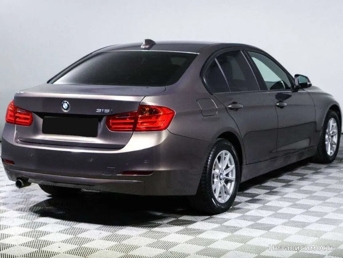 BMW 3 серии 2013 с пробегом — фото 4