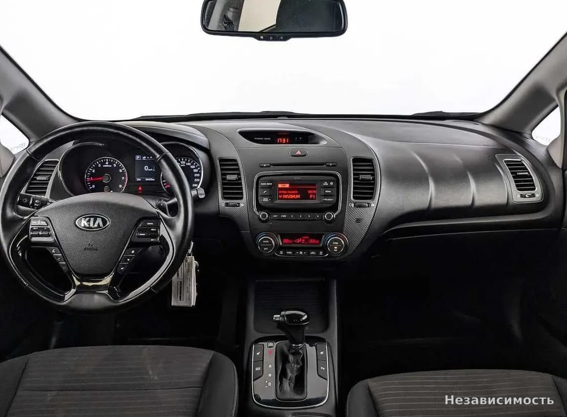 KIA Cerato 2019 с пробегом — фото 10