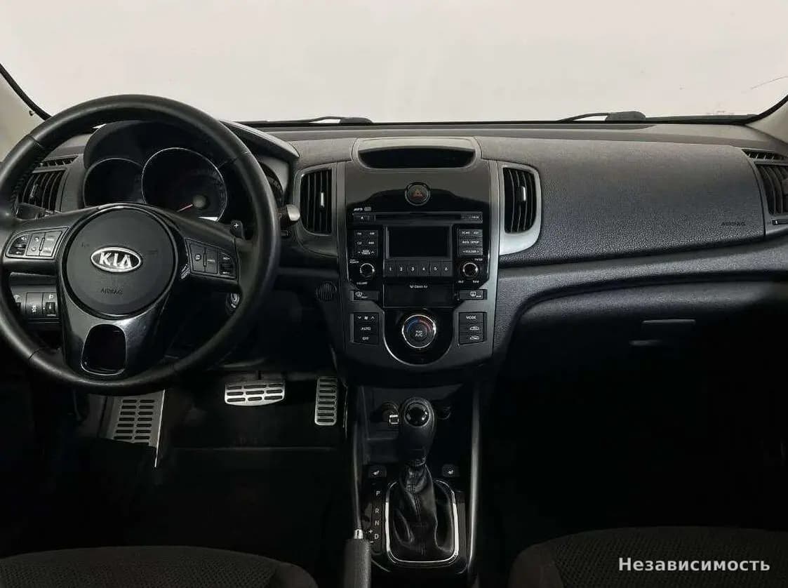 KIA Cerato 2012 с пробегом — фото 6