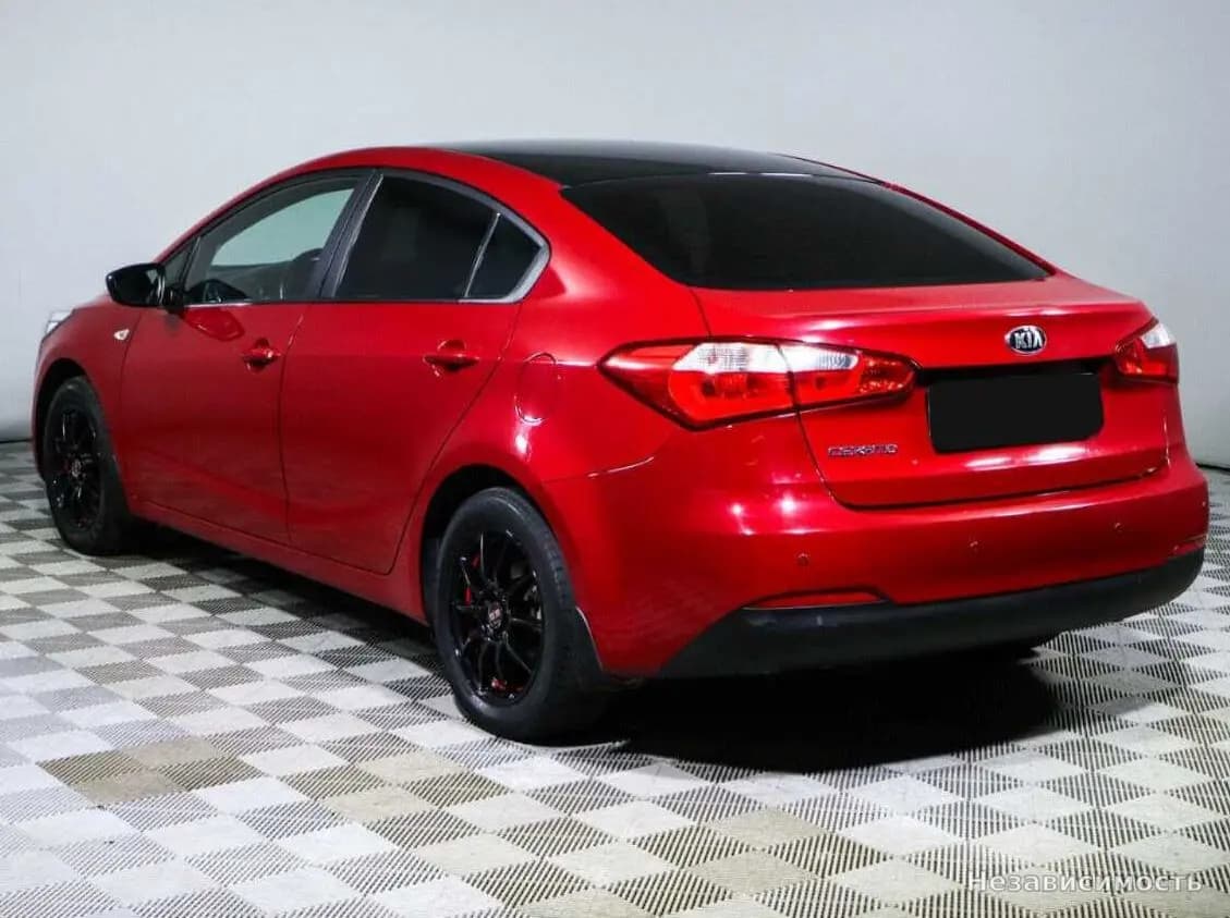 KIA Cerato 2014 с пробегом — фото 7
