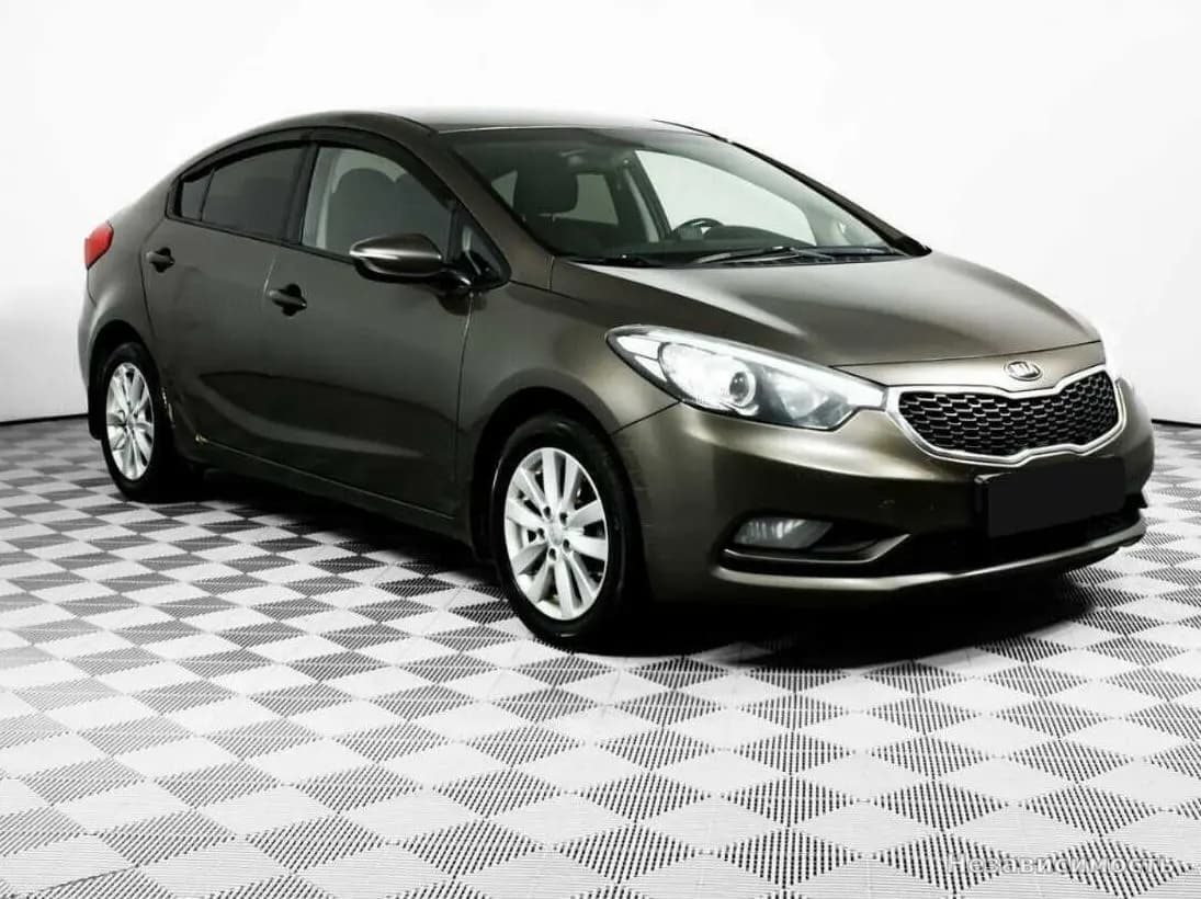 KIA Cerato 2014 с пробегом — фото 3