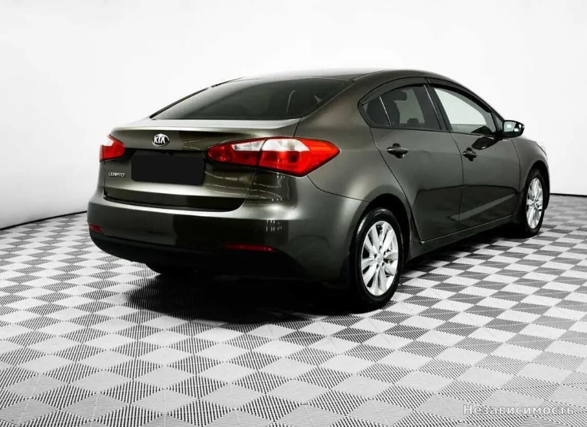 KIA Cerato 2014 с пробегом — фото 5