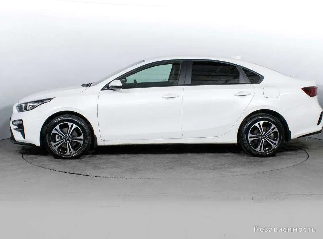 KIA Cerato 2021 с пробегом — фото 8