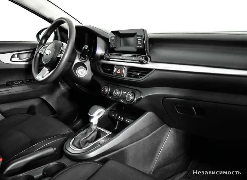 KIA Cerato 2019 с пробегом — фото 9