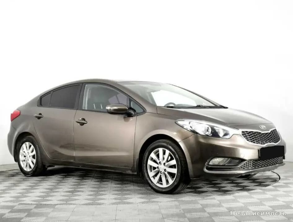 KIA Cerato 2015 с пробегом — фото 3
