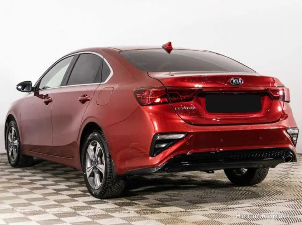 KIA Cerato 2019 с пробегом — фото 7