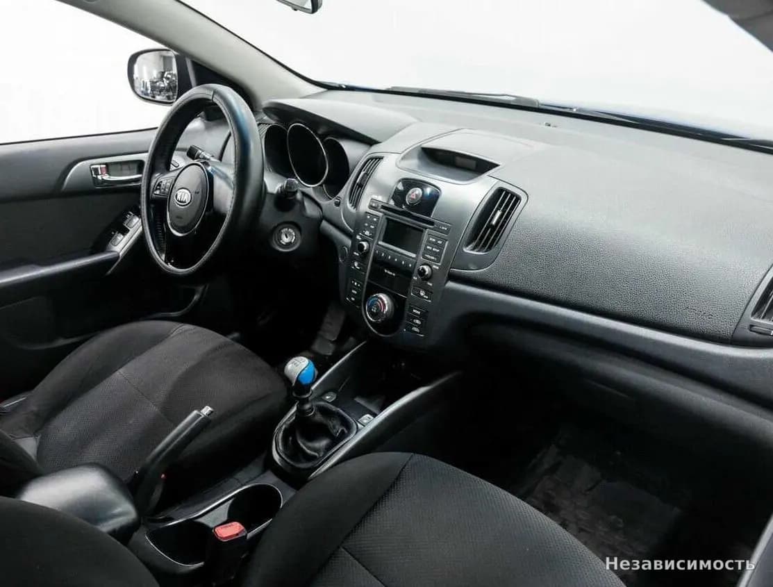 KIA Cerato 2012 с пробегом — фото 7