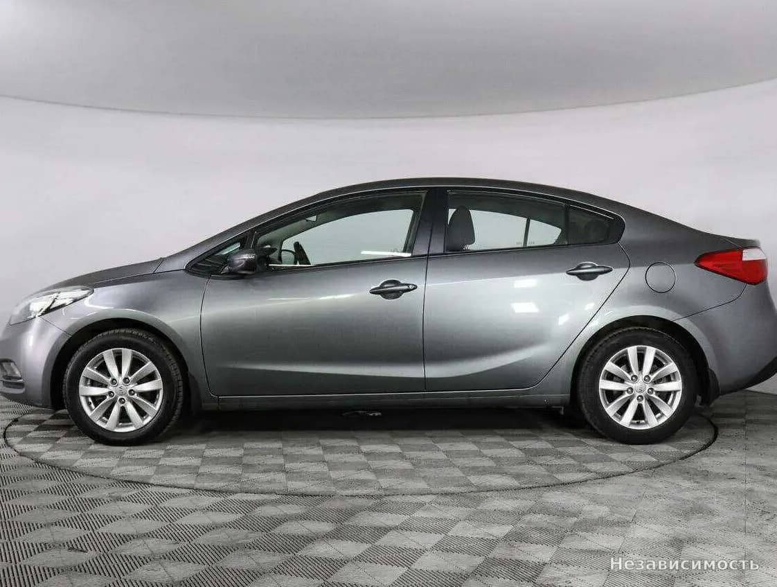 KIA Cerato 2014 с пробегом — фото 7