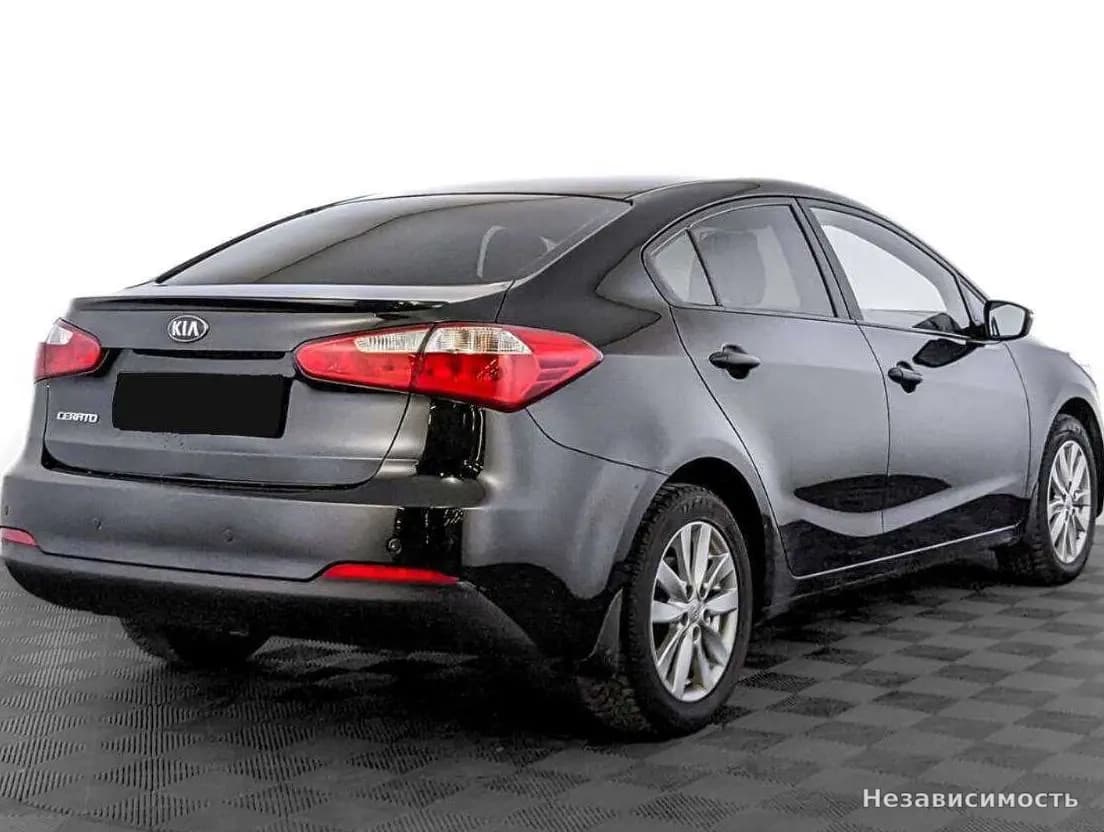 KIA Cerato 2015 с пробегом — фото 5
