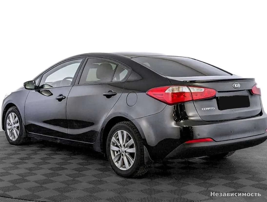 KIA Cerato 2015 с пробегом — фото 7