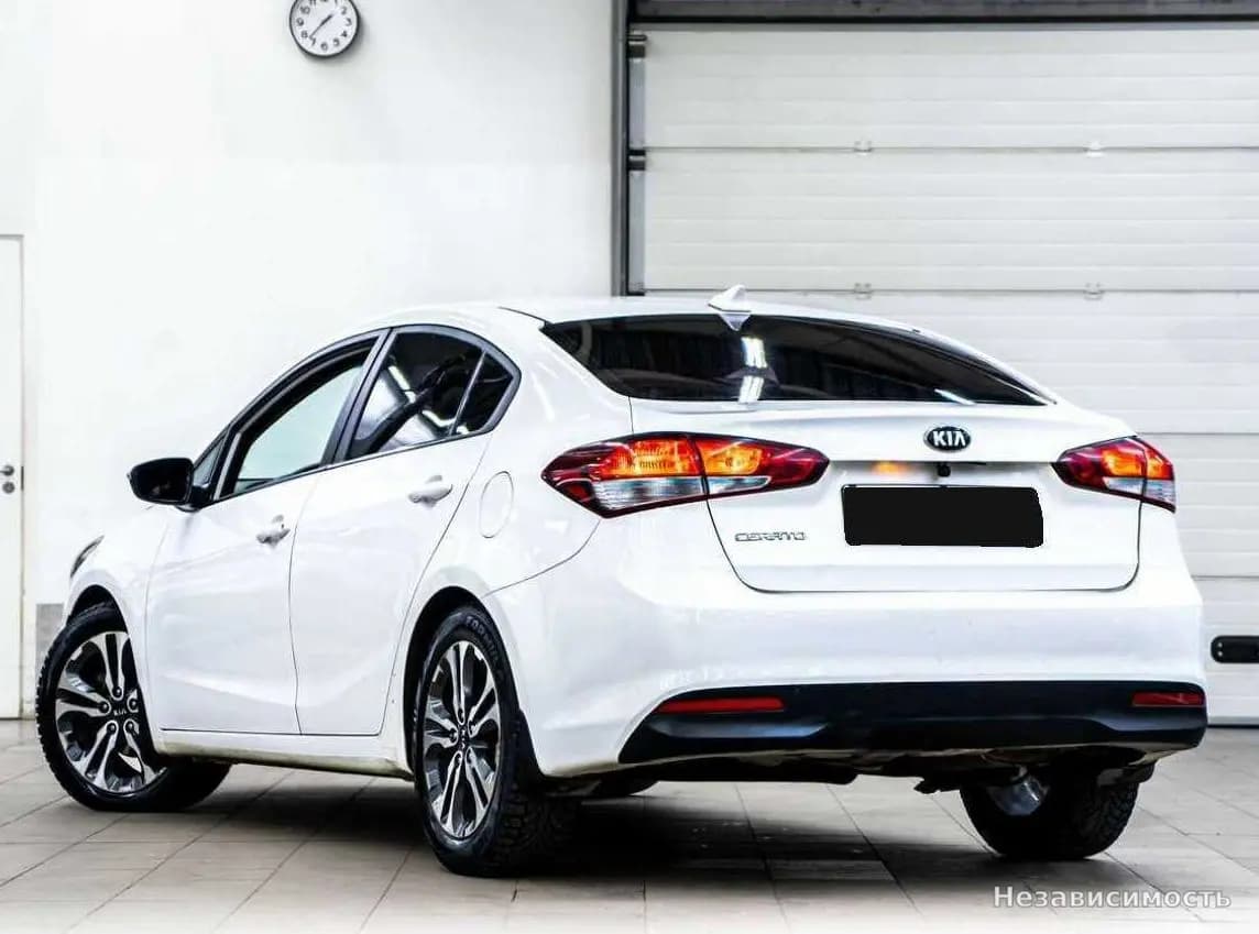 KIA Cerato 2017 с пробегом — фото 4