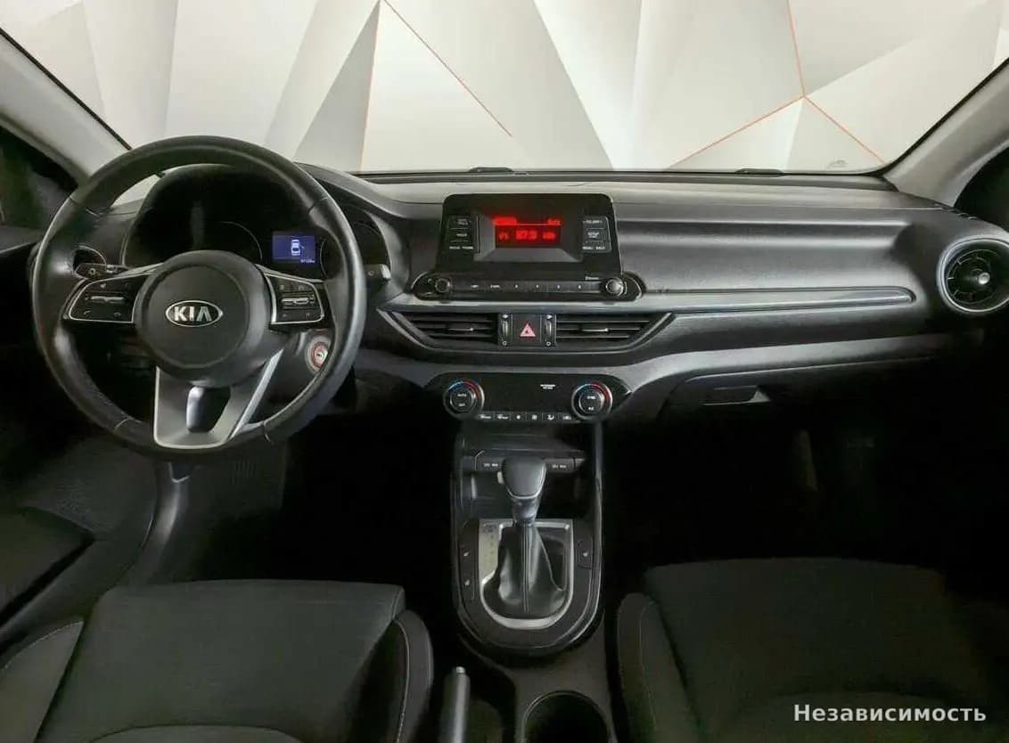 KIA Cerato 2019 с пробегом — фото 10