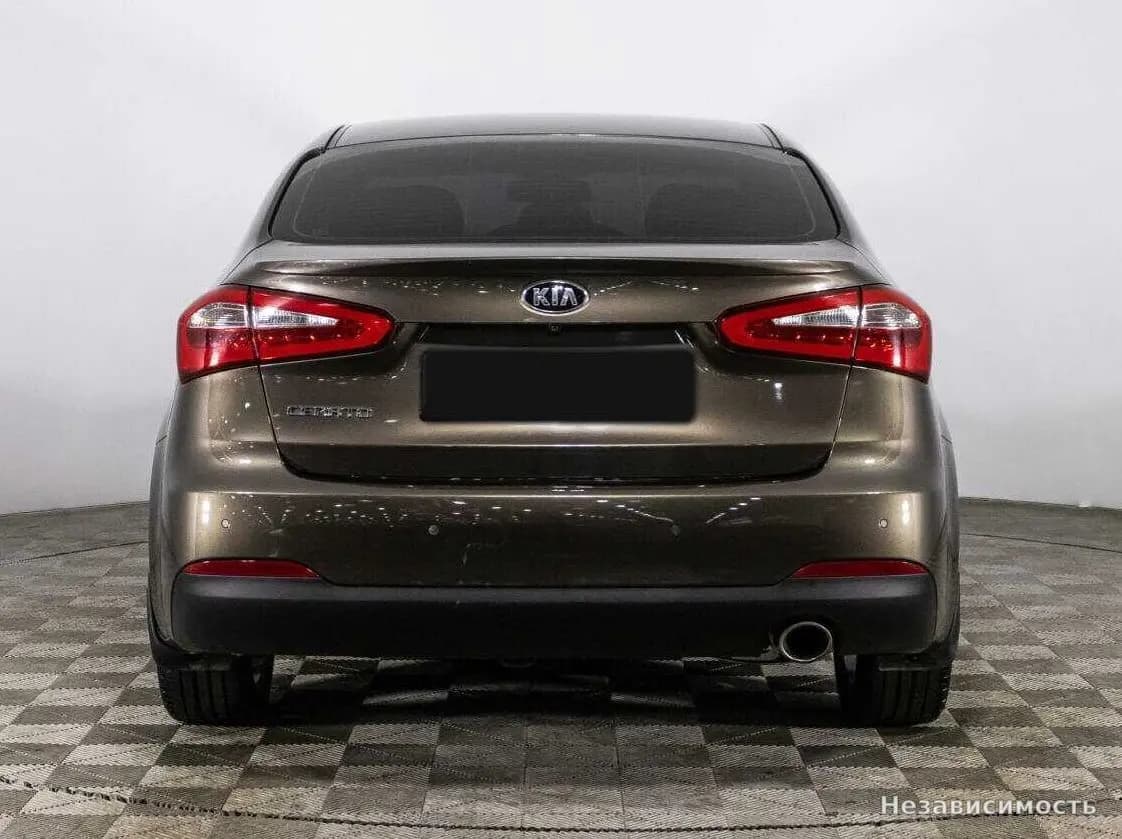KIA Cerato 2015 с пробегом — фото 6