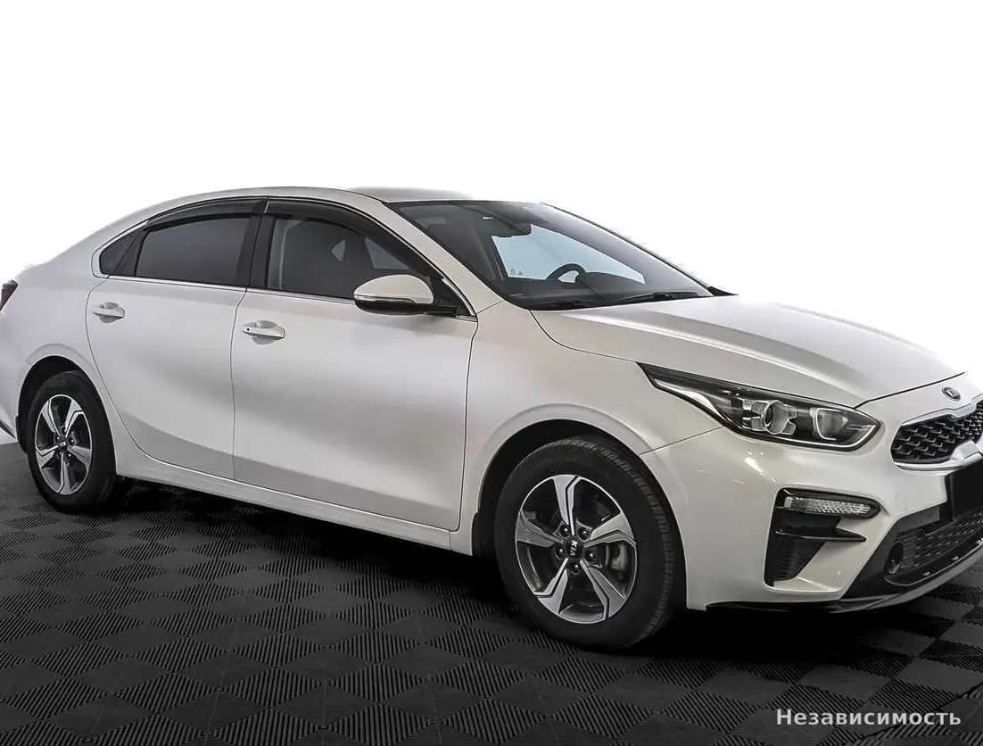 KIA Cerato 2021 с пробегом — фото 3