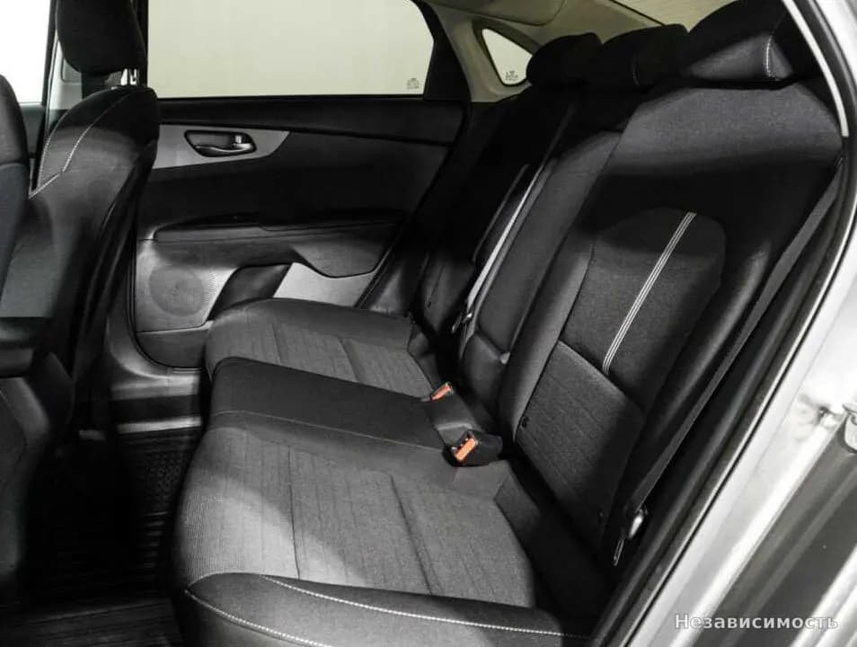 KIA Cerato 2019 с пробегом — фото 10