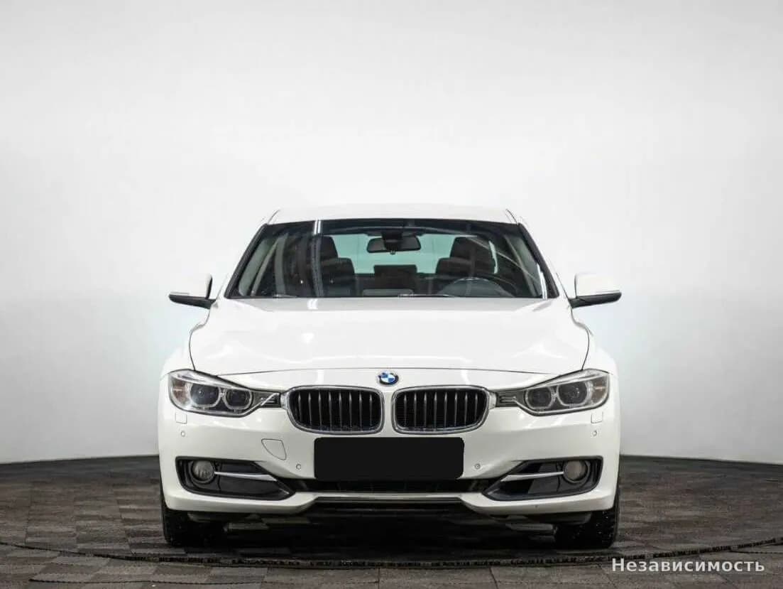 BMW 3 серии 2013 с пробегом — фото 2