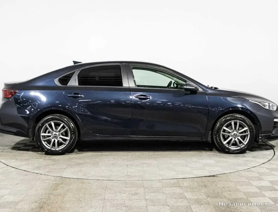 KIA Cerato 2018 с пробегом — фото 4