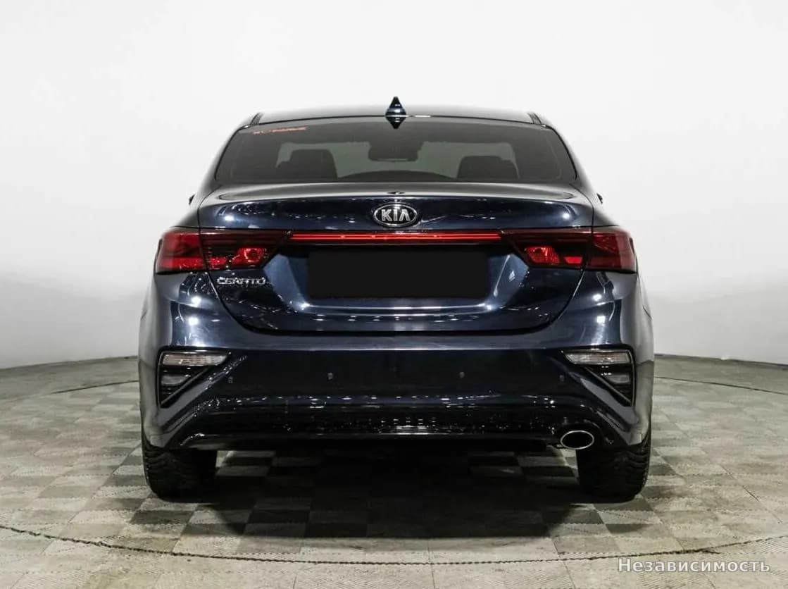 KIA Cerato 2018 с пробегом — фото 6