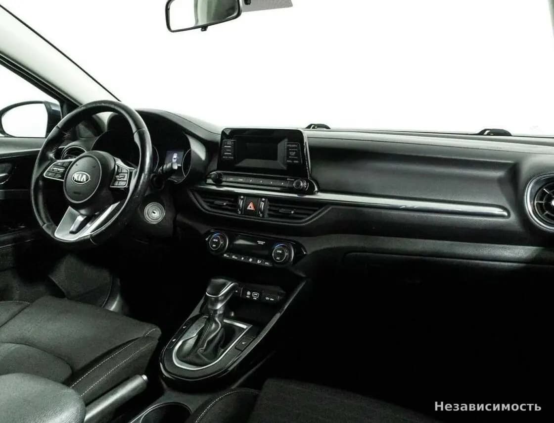 KIA Cerato 2018 с пробегом — фото 9