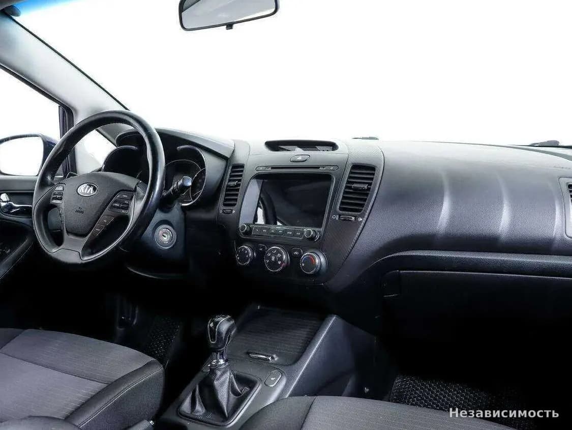 KIA Cerato 2016 с пробегом — фото 9