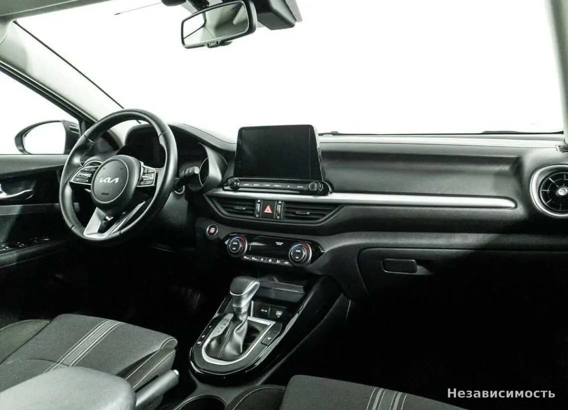 KIA Cerato 2021 с пробегом — фото 9