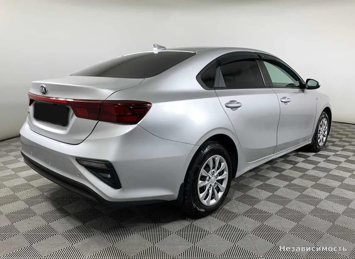 KIA Cerato 2019 с пробегом — фото 4