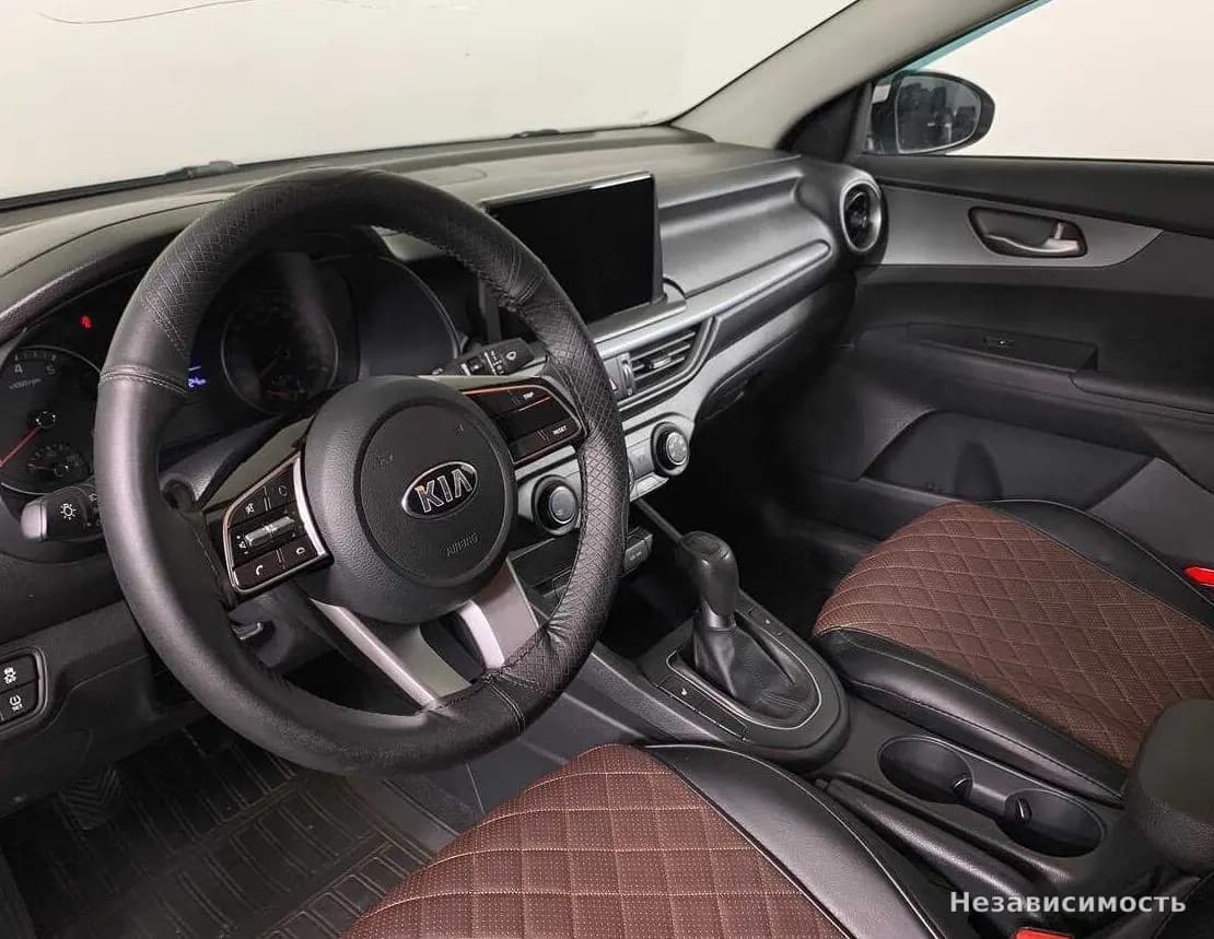 KIA Cerato 2019 с пробегом — фото 10