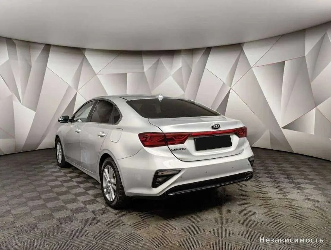 KIA Cerato 2019 с пробегом — фото 4