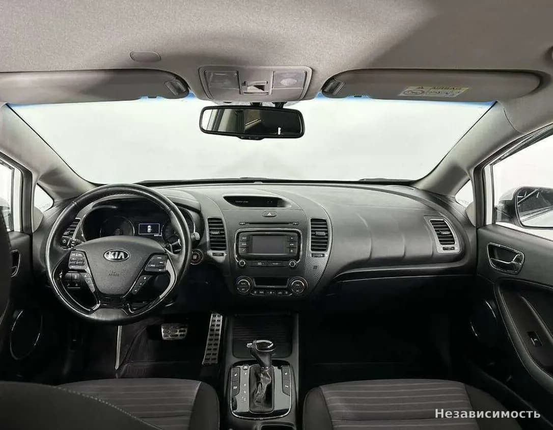 KIA Cerato 2017 с пробегом — фото 7