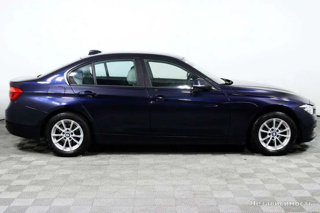 BMW 3 серии 2016 с пробегом — фото 4