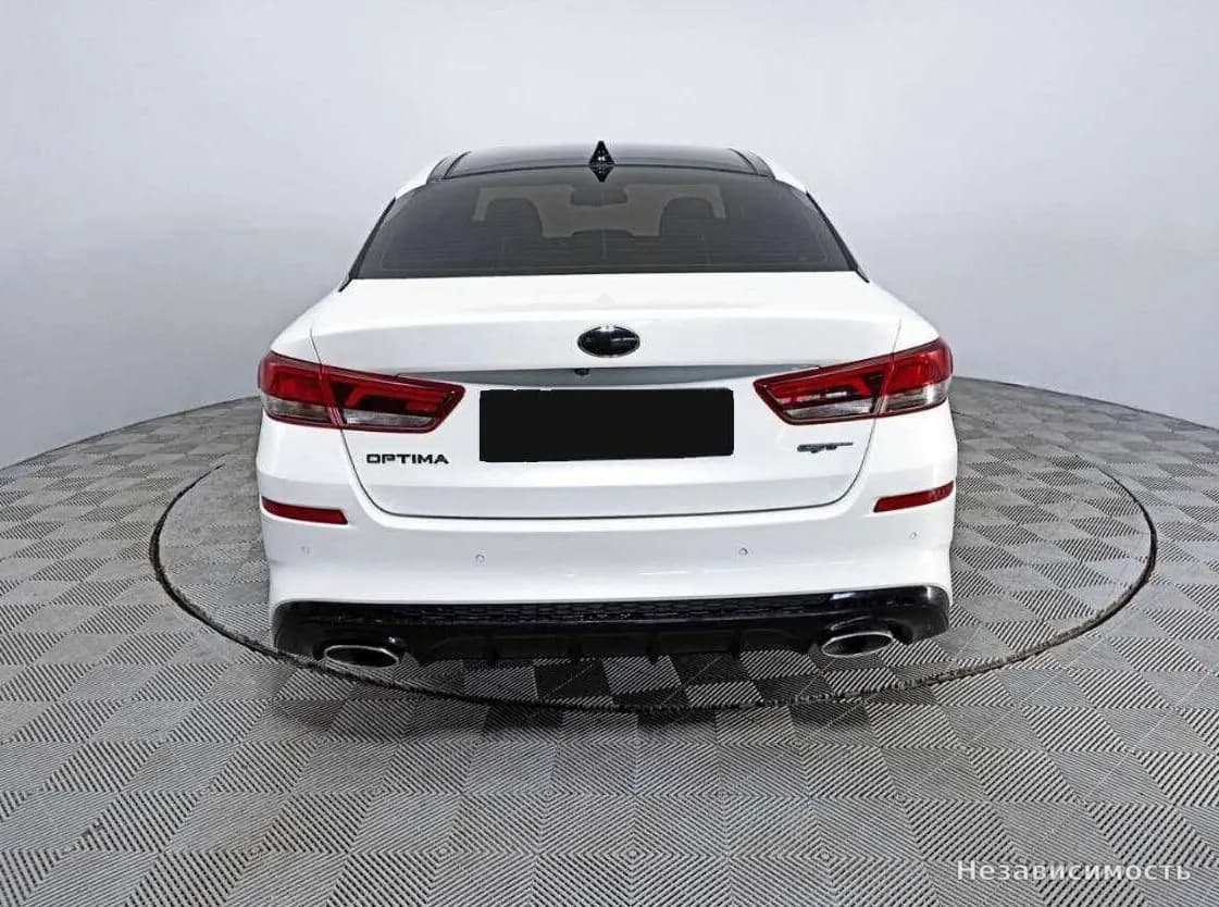 KIA Optima 2018 с пробегом — фото 6