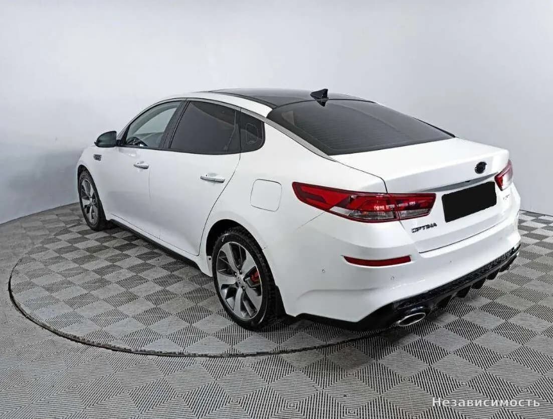 KIA Optima 2018 с пробегом — фото 7
