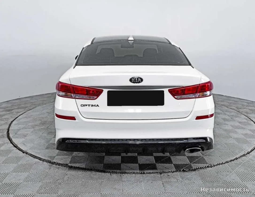 KIA Optima 2019 с пробегом — фото 6