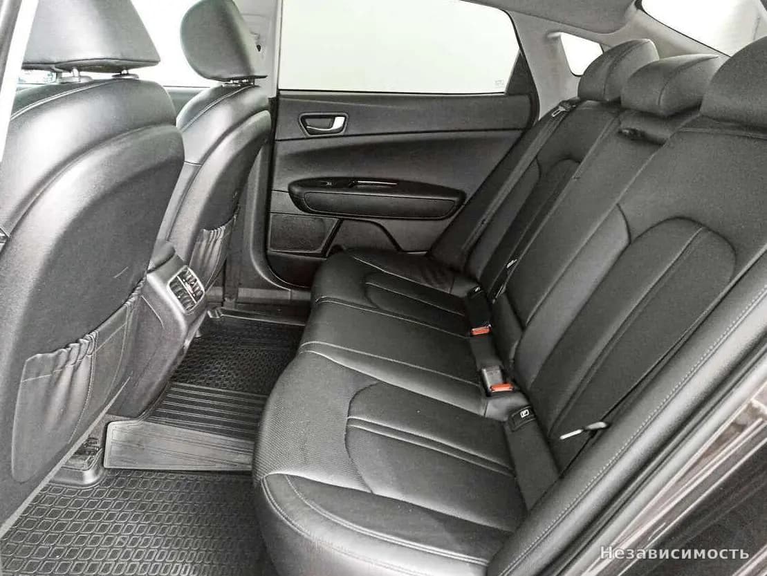 KIA Optima 2018 с пробегом — фото 10