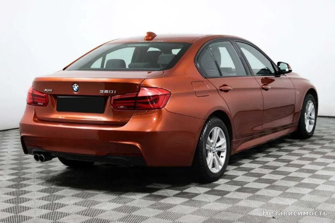 BMW 3 серии 2018 с пробегом — фото 5