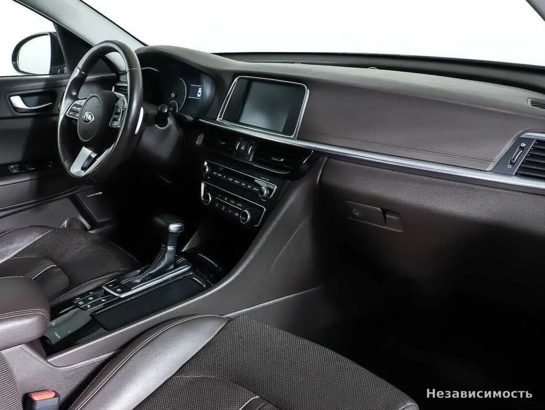 KIA Optima 2019 с пробегом — фото 9
