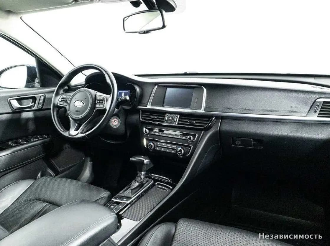 KIA Optima 2017 с пробегом — фото 9