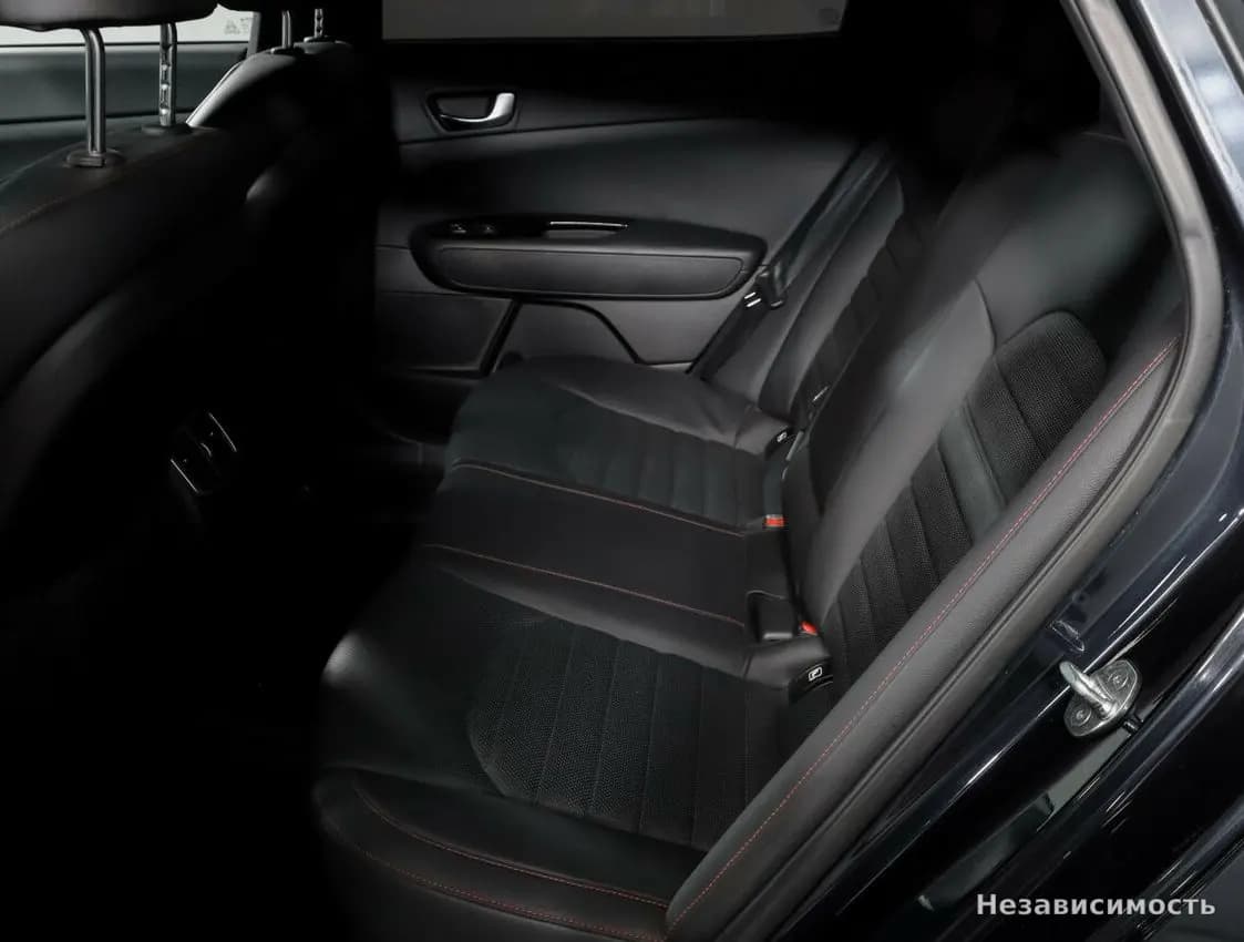 KIA Optima 2018 с пробегом — фото 10