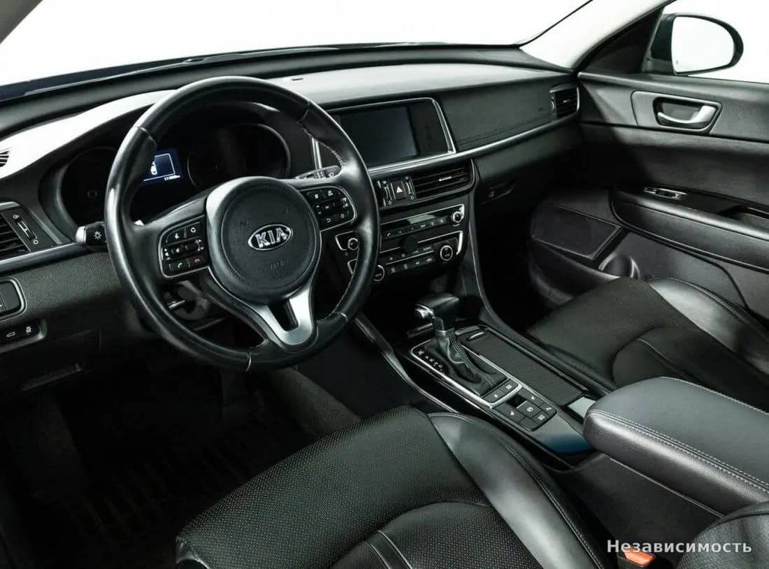 KIA Optima 2017 с пробегом — фото 9