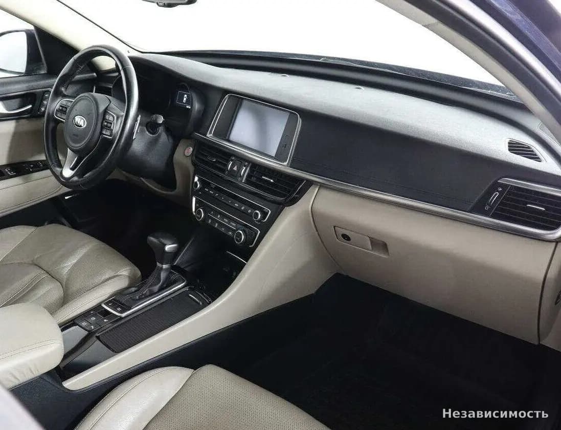 KIA Optima 2017 с пробегом — фото 10