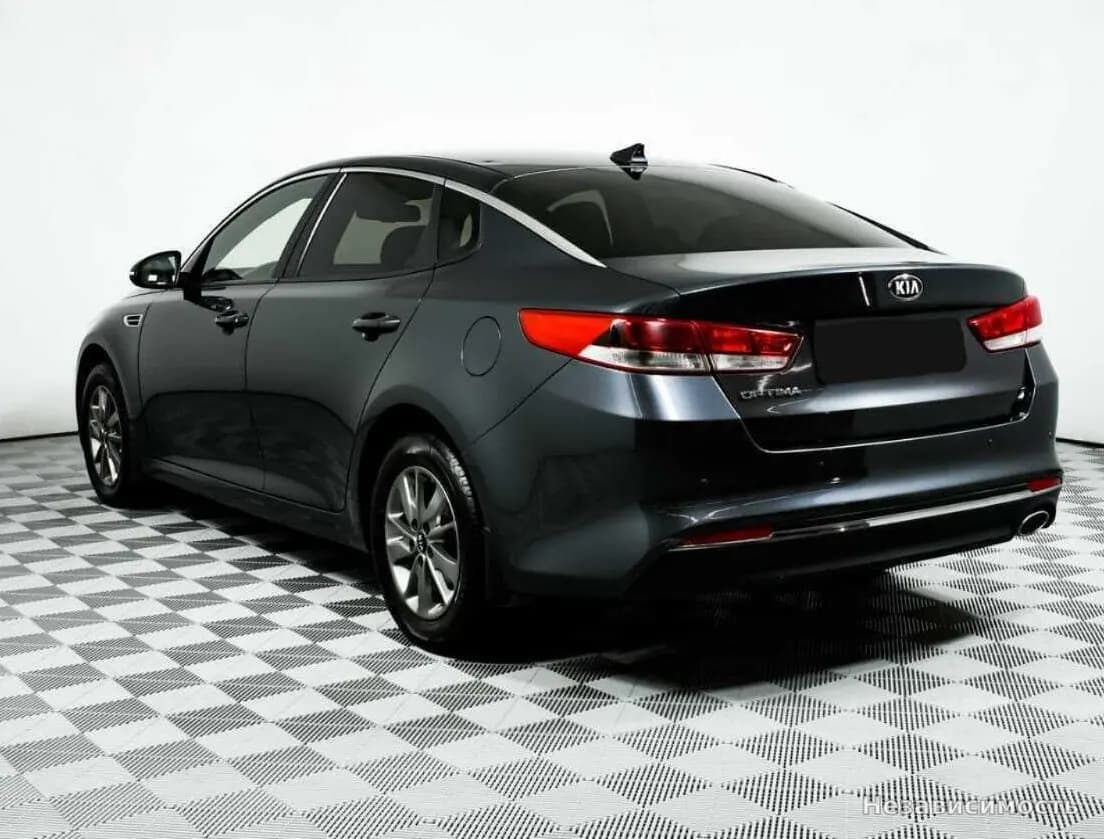 KIA Optima 2017 с пробегом — фото 7