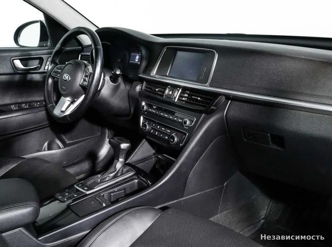 KIA Optima 2019 с пробегом — фото 9