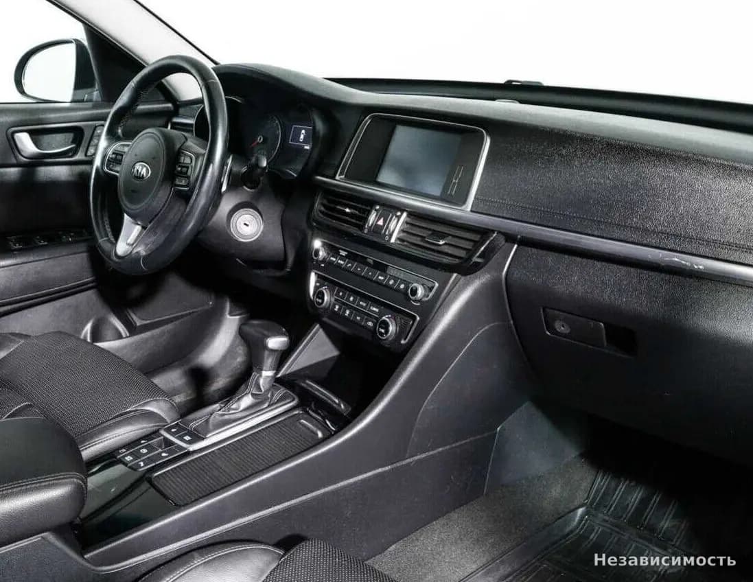 KIA Optima 2018 с пробегом — фото 9