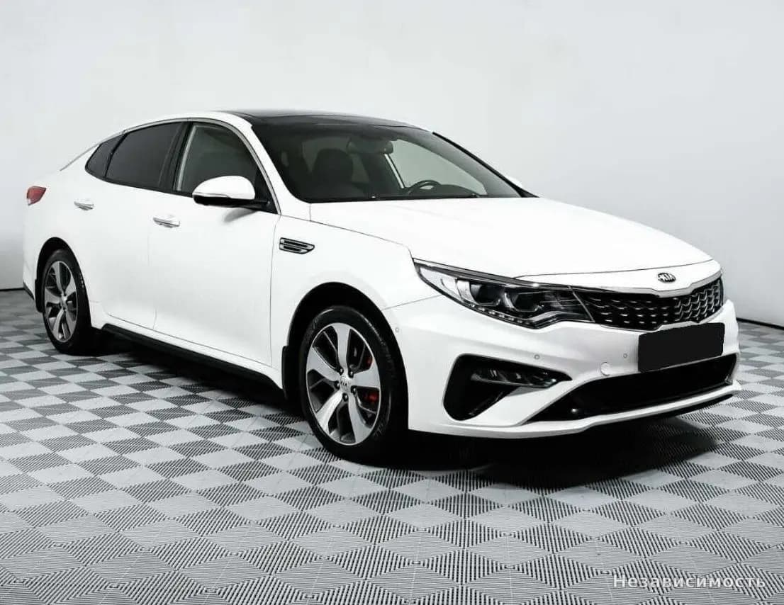 KIA Optima 2018 с пробегом — фото 3
