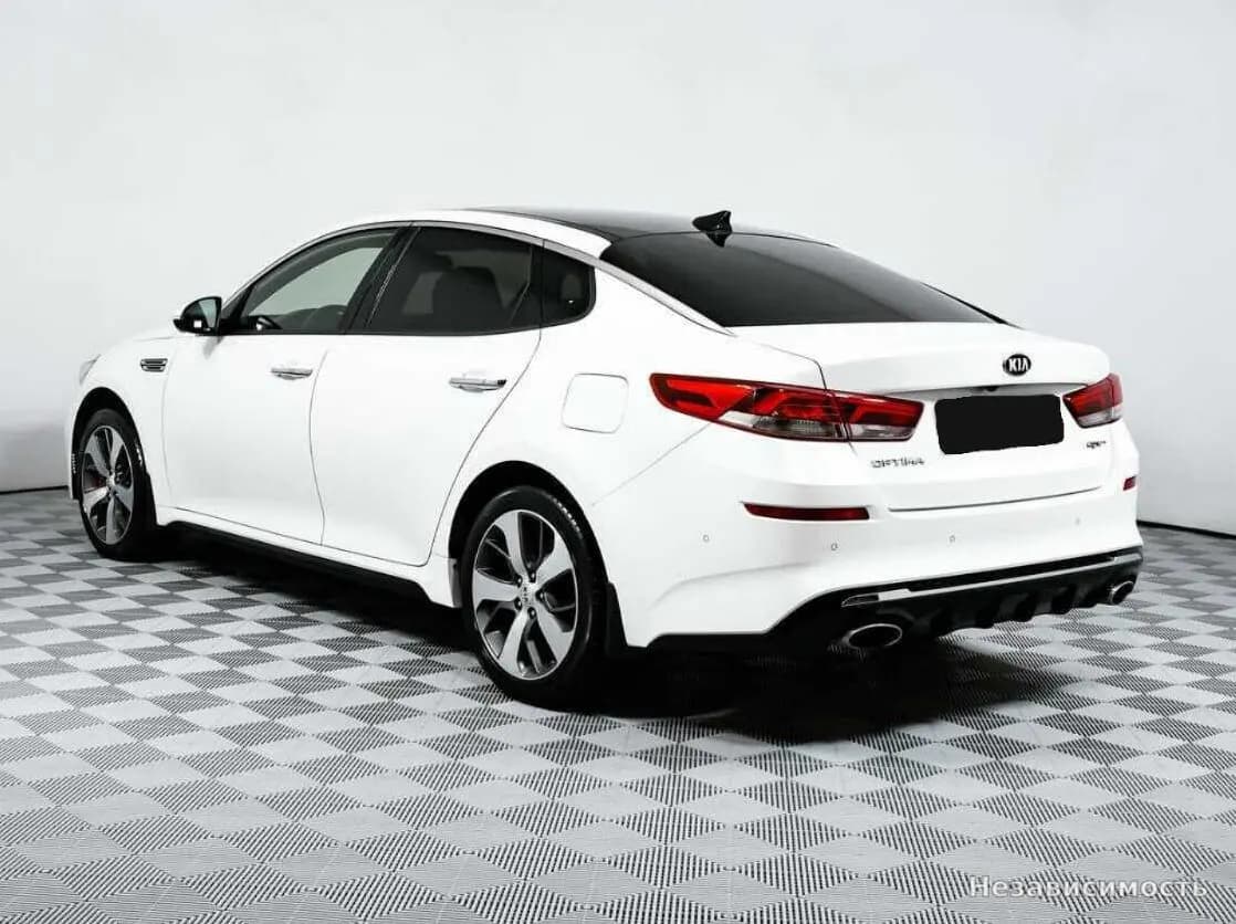 KIA Optima 2018 с пробегом — фото 7