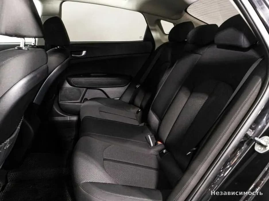 KIA Optima 2017 с пробегом — фото 10