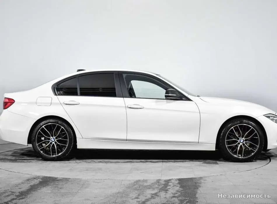 BMW 3 серии 2017 с пробегом — фото 4