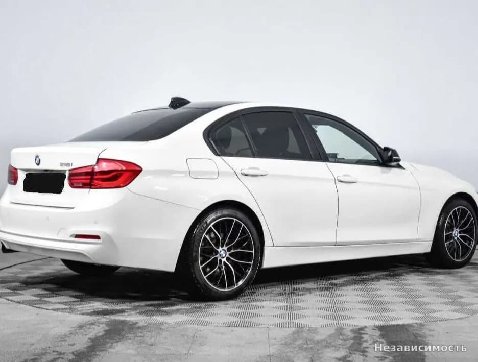 BMW 3 серии 2017 с пробегом — фото 5