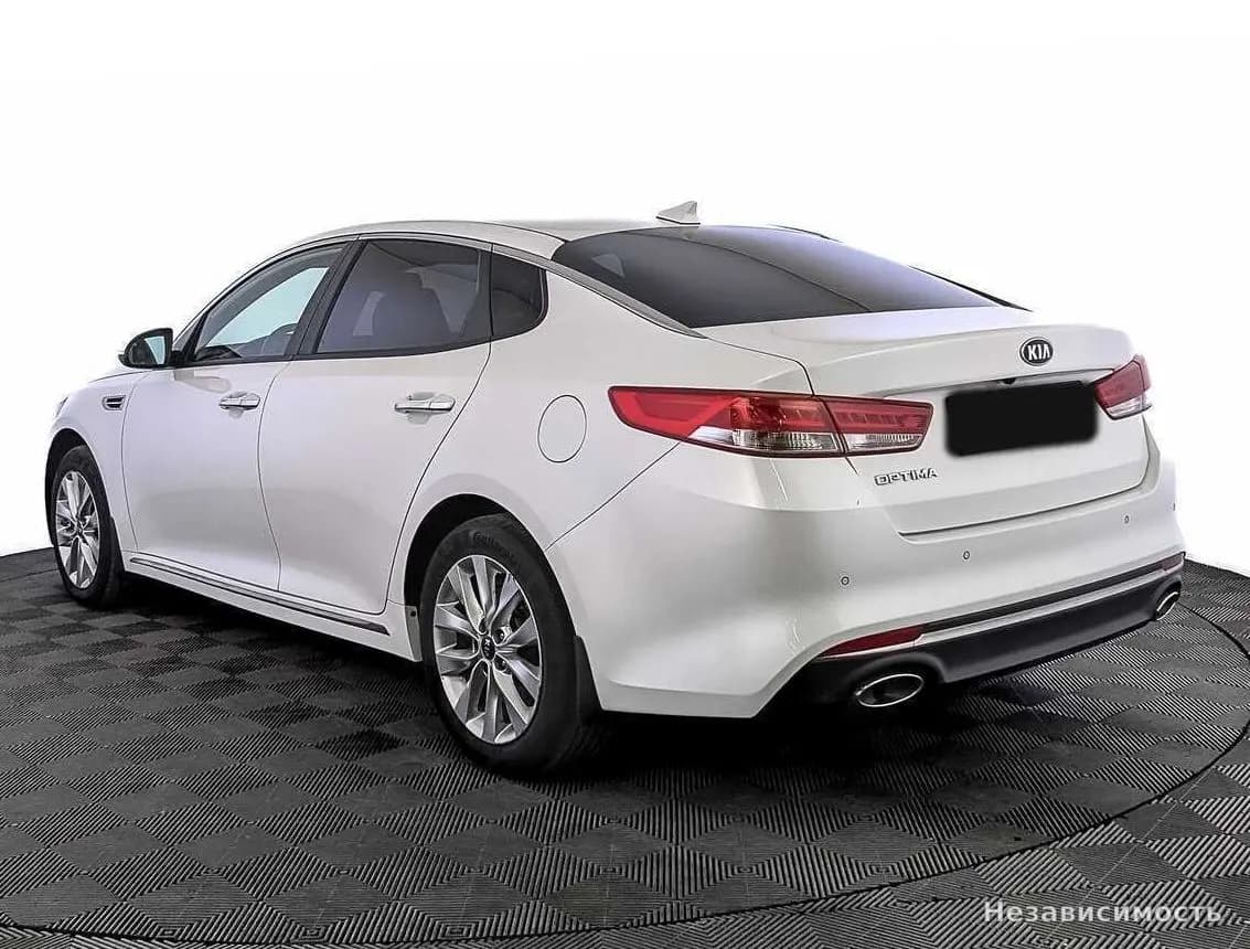 KIA Optima 2017 с пробегом — фото 7
